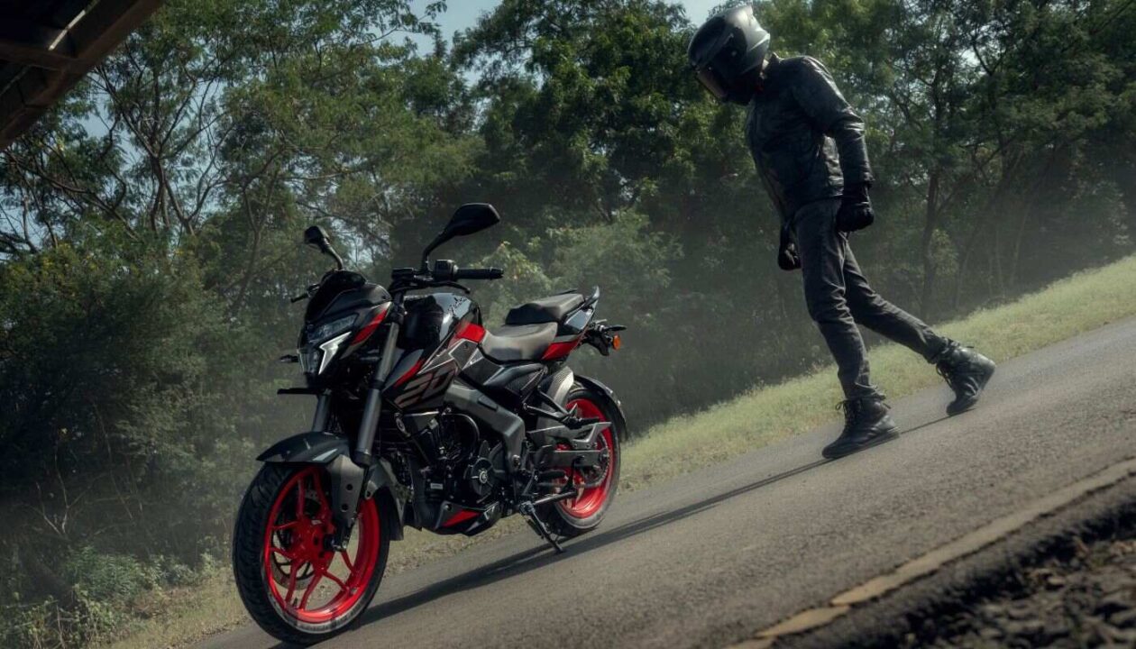 2026-Bajaj-Pulsar-NS200-1.jpg
